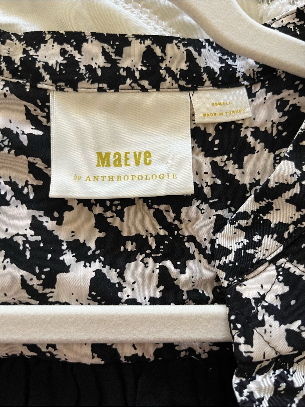 Maeve Black and White Houndstooth Button Front Top xs - Picture 5 of 9